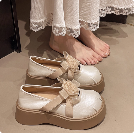 Next kiss2025夏季新款绝美松糕厚底玛丽珍单鞋女花朵乐福小皮鞋